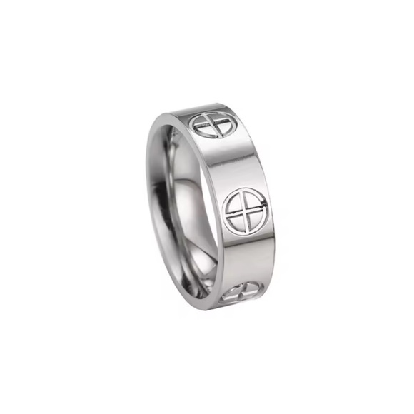 Classic Cross Silver Ring Stainless Steel
Waterproof - Picture 4 of 8